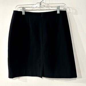 GAP Dark black skirt small